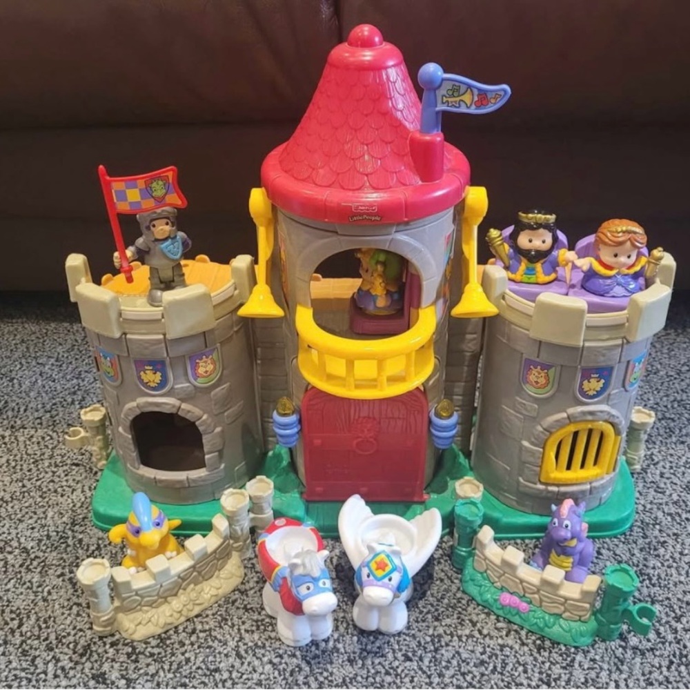 Fisher-Price Vibrant Red and Yellow Fortress Playset